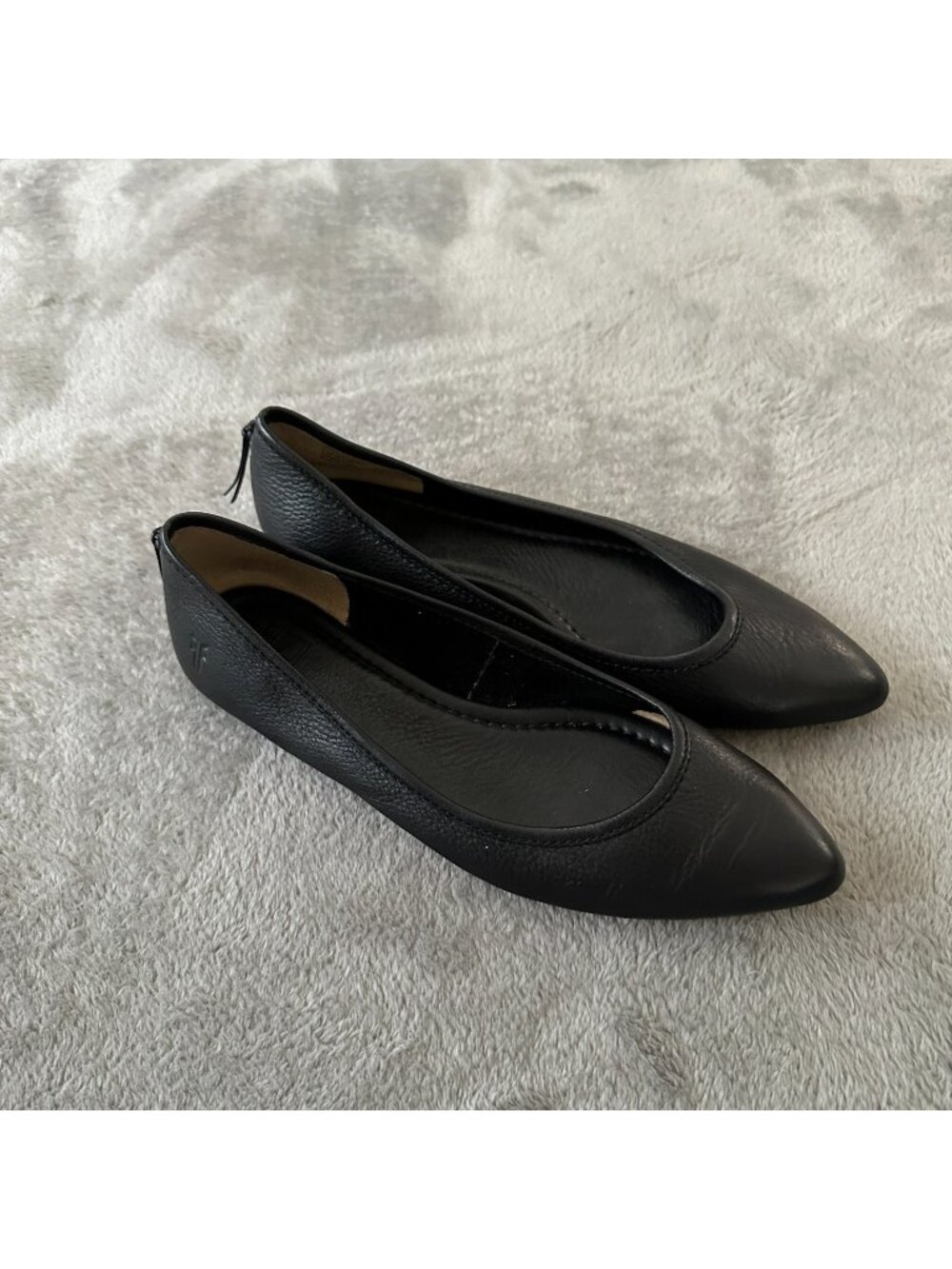 Frye Black Leather Ballet Flats Almond Toe Shoes Slip On Women's 8.5